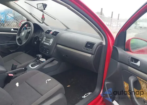 2008 Volkswagen Rabbit S из США, поврежденный, VIN WVWBA71K88W113542